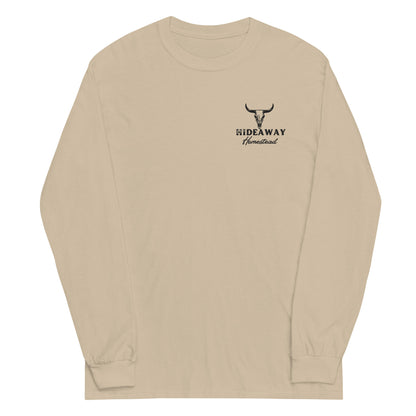 Product mockup “Hideaway Homestead embroidered logo on long sleeve shirt”
“Off-grid ranch apparel – Hideaway Homestead long sleeve”
“Durable cotton long sleeve with embroidered logo”